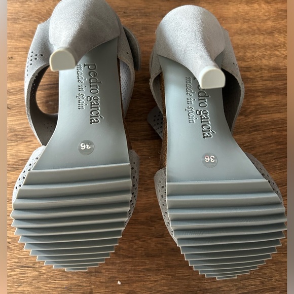Pedro Garcia Heels - Picture 3 of 3